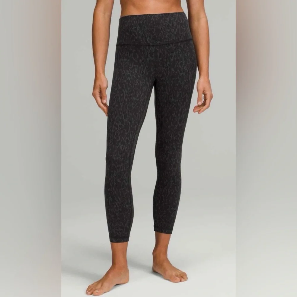 NWOT Lululemon Align High-Rise Pant 25